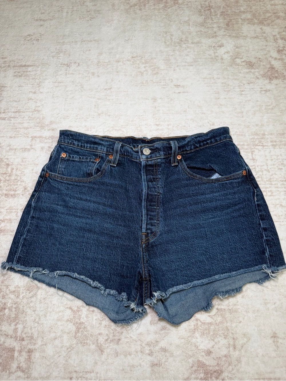 Levi’s 501 Original High Rise Cut-Off Denim Shorts Women’s W32